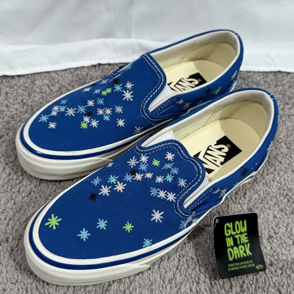 NEW Vans Blue KiraKira Slip On Glow in Dark, AOI Better Gift Shop Collab M6 W7.5 - Picture 3 of 12